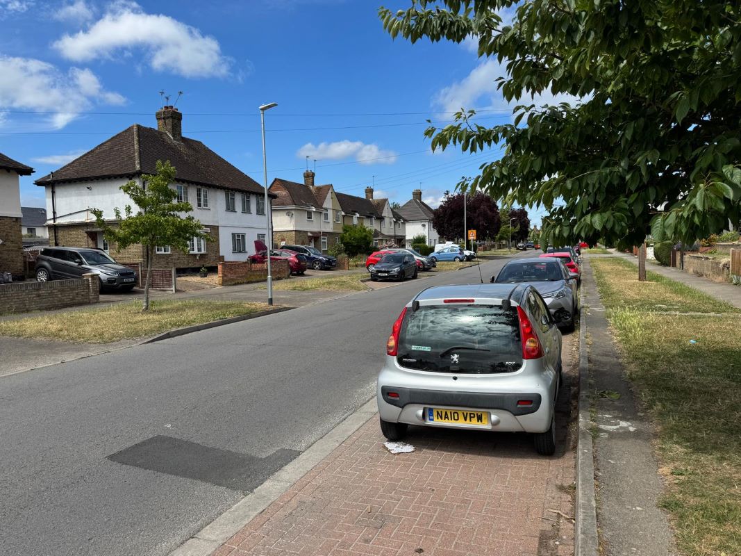 30 Appletree Avenue, Yiewsley, West Drayton, Middlesex, UB7 8BX