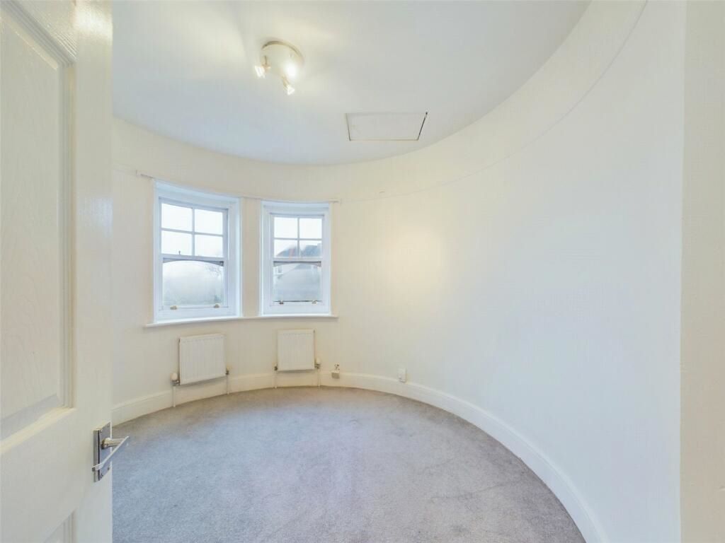 451 Christchurch Road — photo 2 of 9
