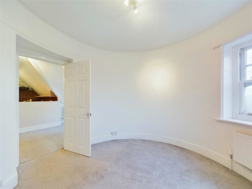 451 Christchurch Road — photo 3 of 9