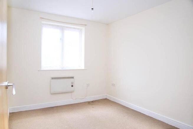 Flat 32 Churchill Court, — photo 2 of 6
