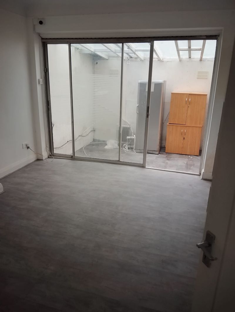 43 Larkfield Avenue, Harrow, Middlesex, HA3 8NQ