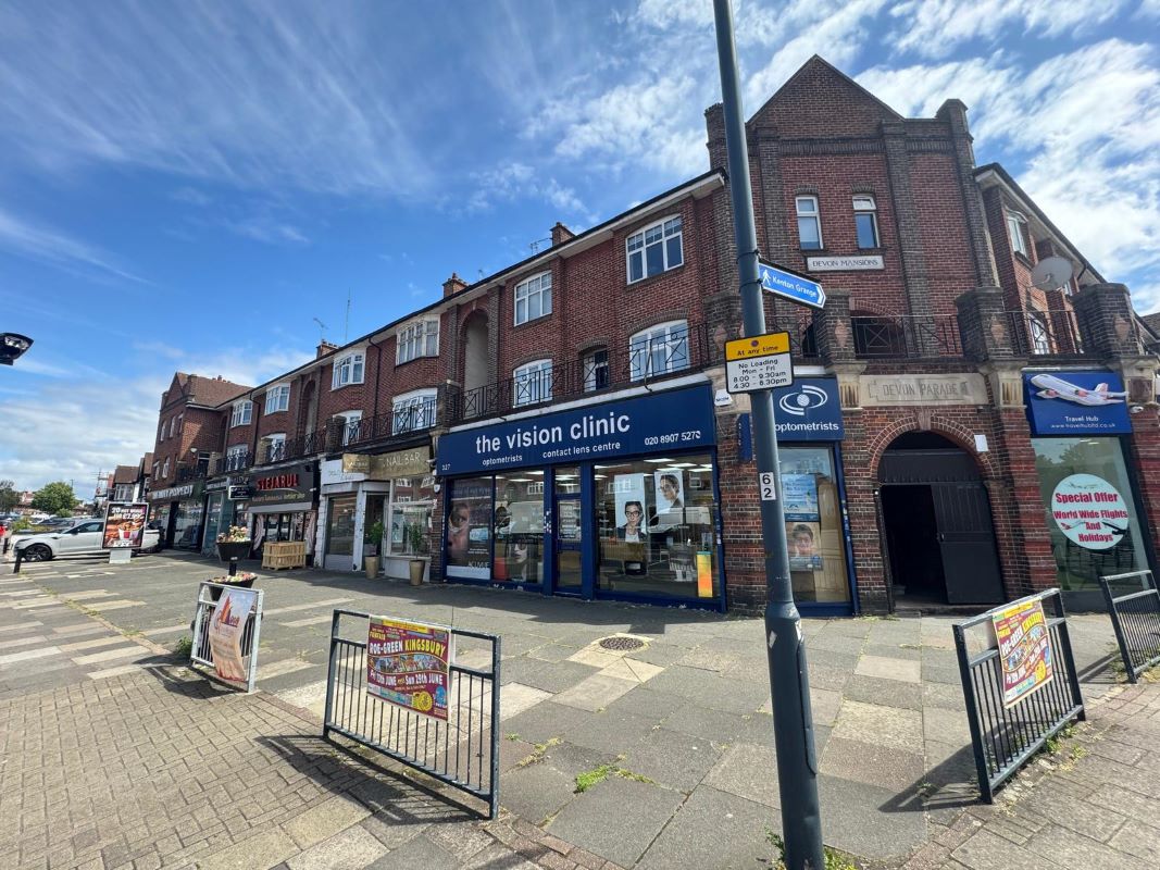 2B Woodcock Hill, Harrow, Middlesex, HA3 0XR