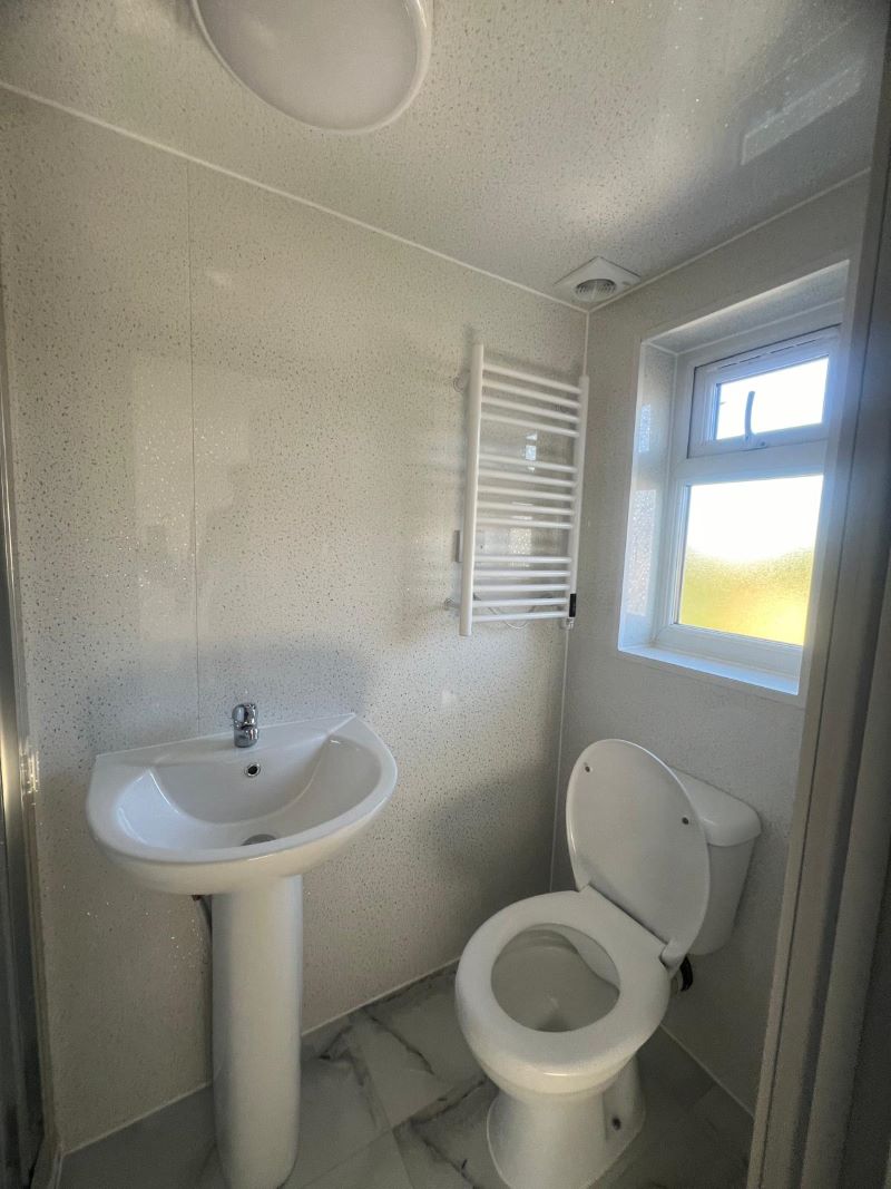 5 Weald Lane, Harrow, Middlesex, HA3 5EU