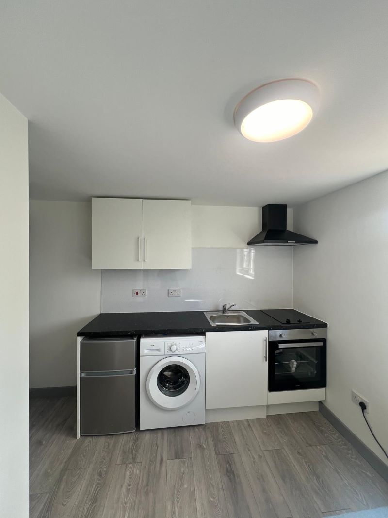 5 Weald Lane, Harrow, Middlesex, HA3 5EU