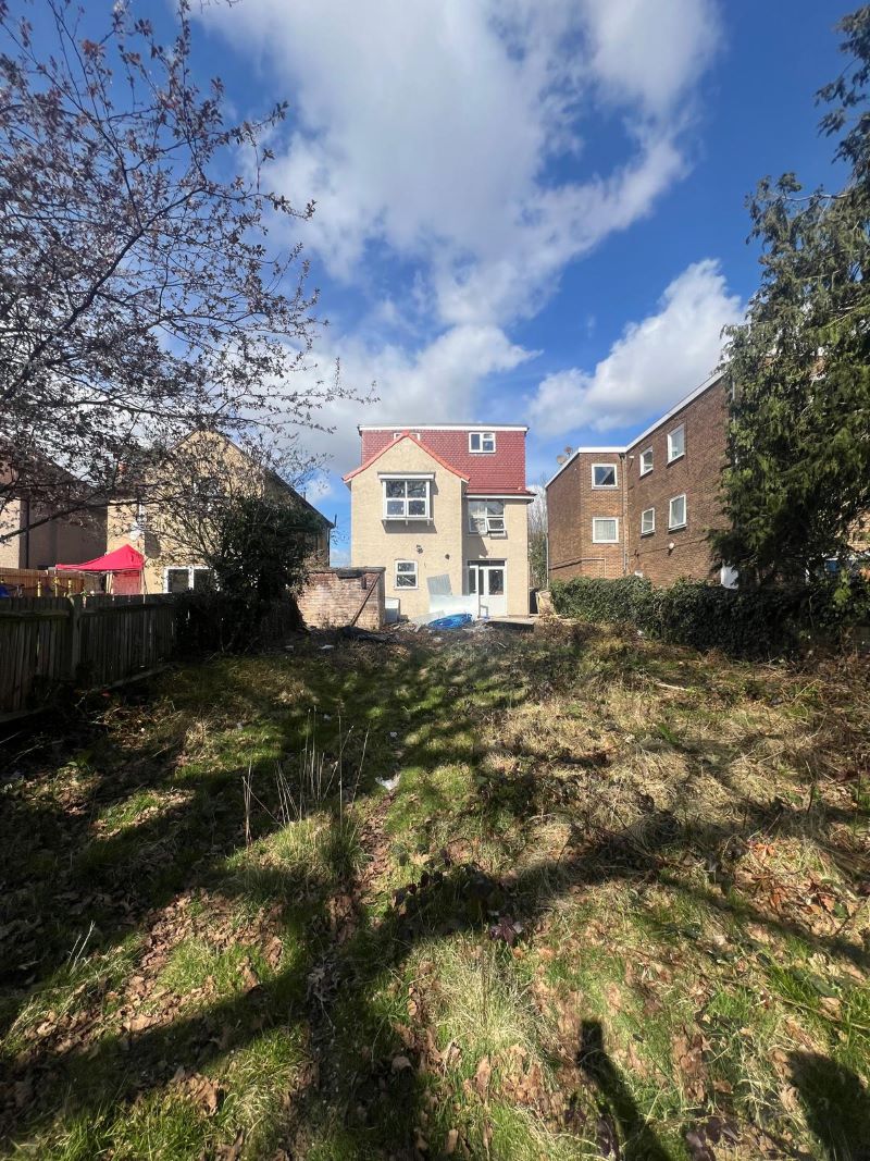 5 Weald Lane, Harrow, Middlesex, HA3 5EU