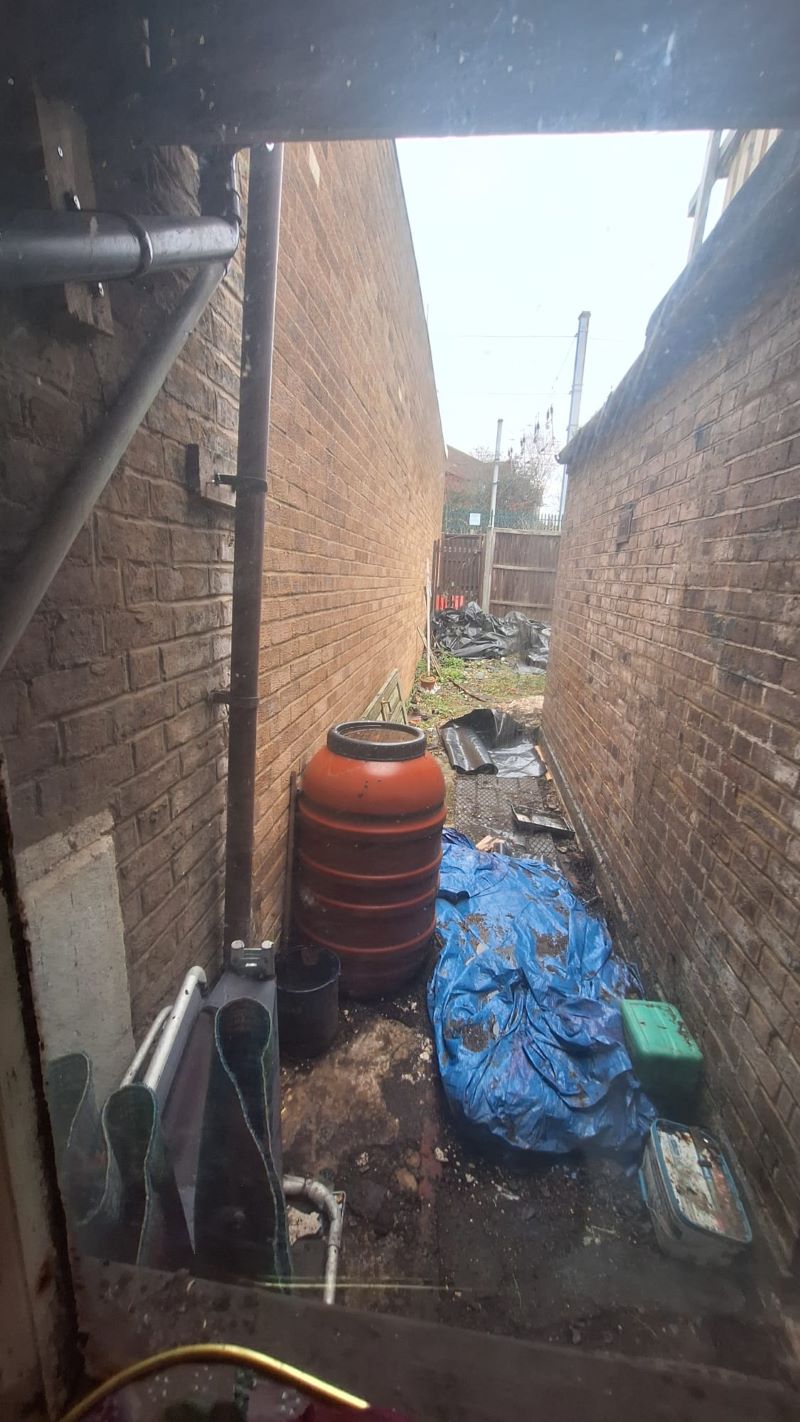 Garden Flat, 24 Bury Park Road — photo 4 of 6