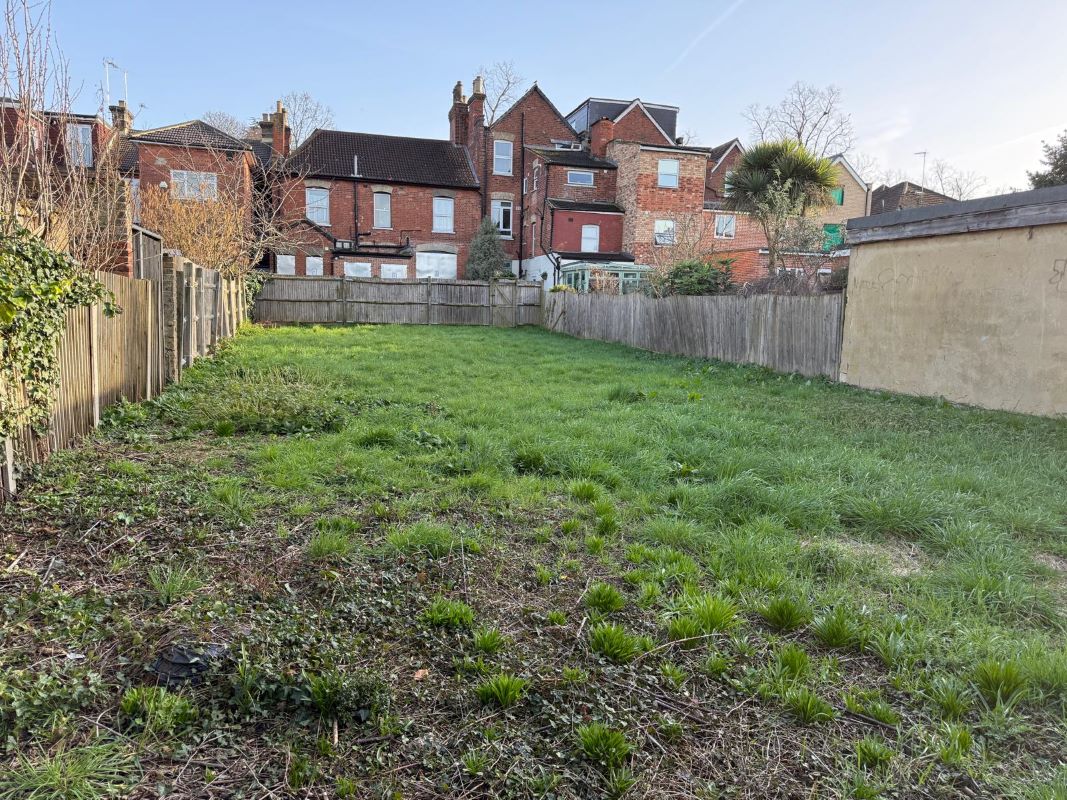 Land at the Rear of 125 Friern Barnet Road, Friern Barnet, London, Barnet, N11 3DY