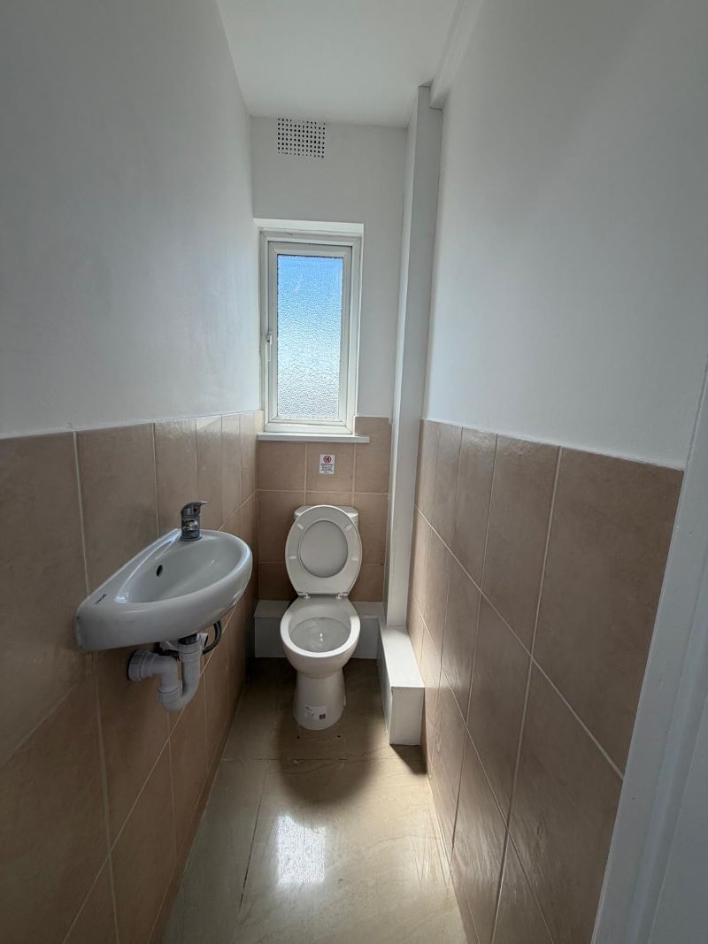 377A High Road, Wembley, Middlesex, HA9 7DT