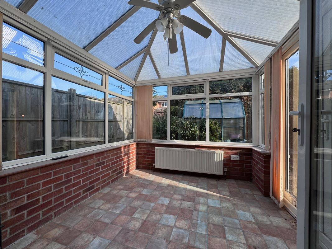 8 Crome Walk, Lowestoft, Suffolk, NR32 4NF