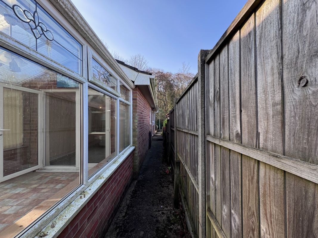 8 Crome Walk, Lowestoft, Suffolk, NR32 4NF