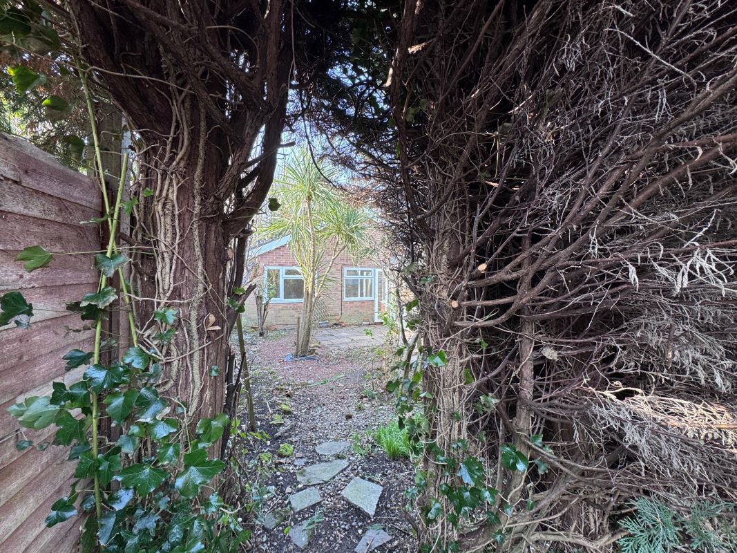 8 Crome Walk, Lowestoft, Suffolk, NR32 4NF