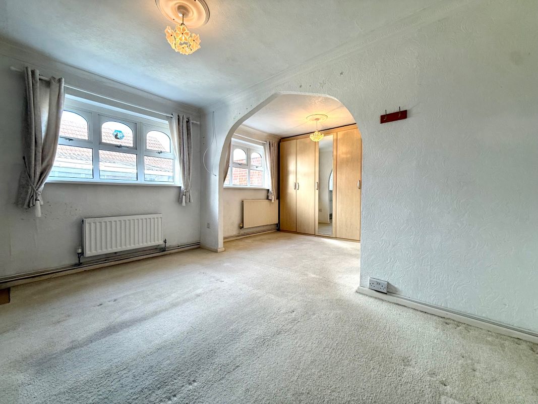 30 Cranleigh Road, Lowestoft, Suffolk, NR33 7EX