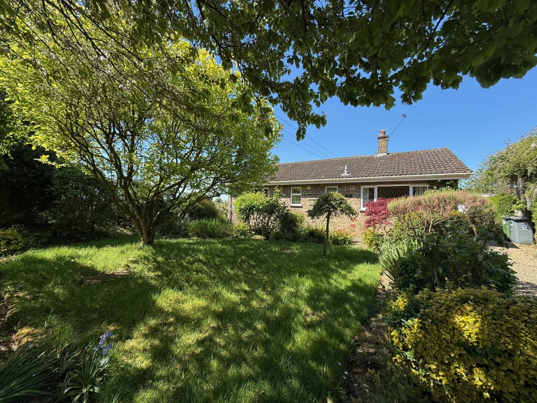 Rosebank, 70 Salhouse Road, Little Plumstead, Norwich, Norfolk, NR13 5HX