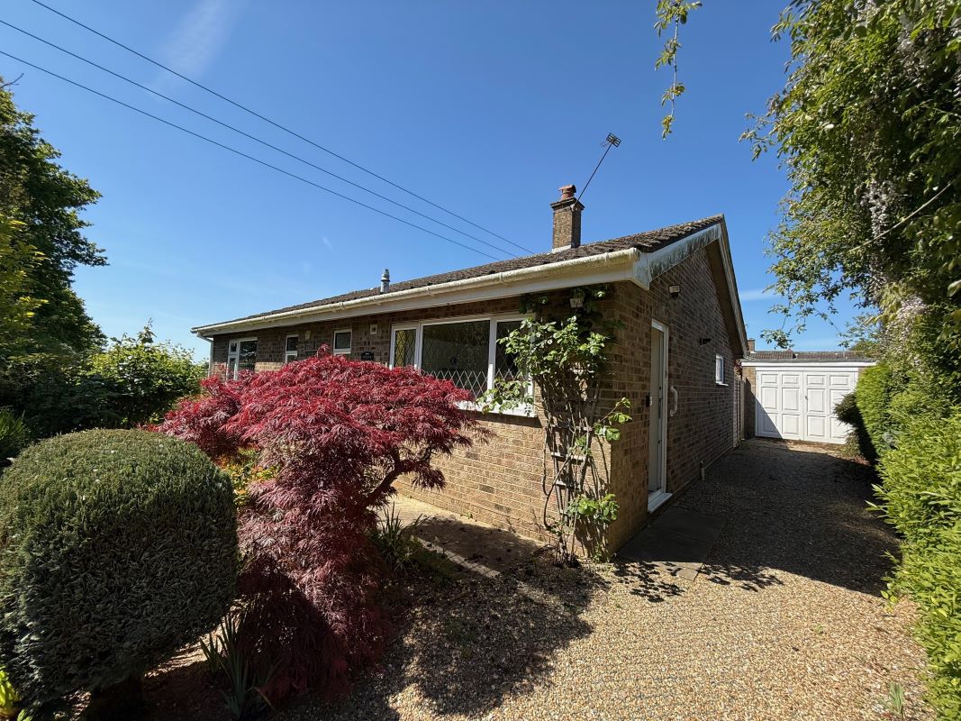 Rosebank, 70 Salhouse Road, Little Plumstead, Norwich, Norfolk, NR13 5HX