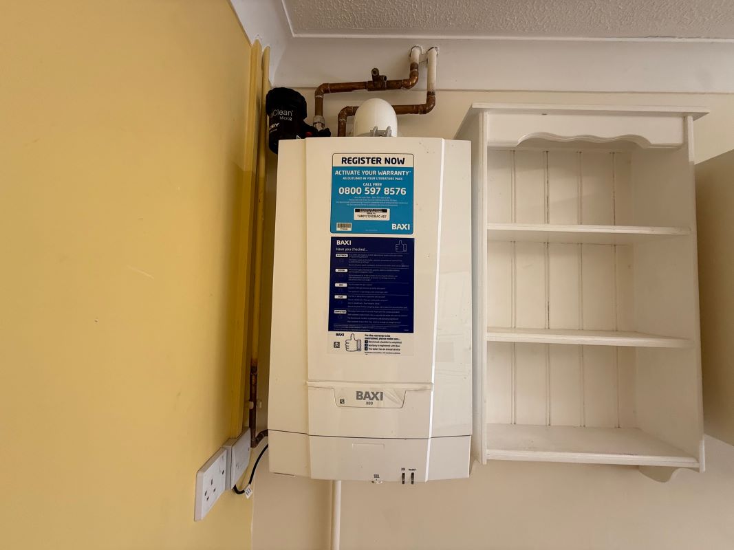 Rosebank, 70 Salhouse Road, Little Plumstead, Norwich, Norfolk, NR13 5HX