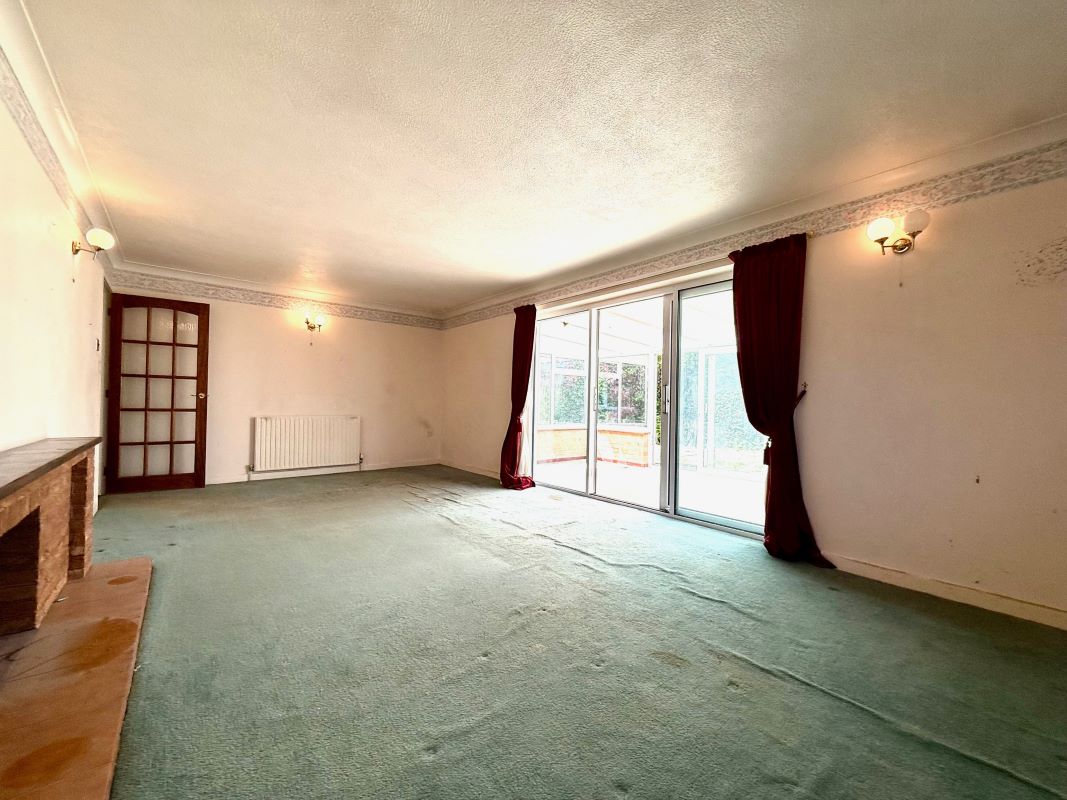 Rosebank, 70 Salhouse Road, Little Plumstead, Norwich, Norfolk, NR13 5HX