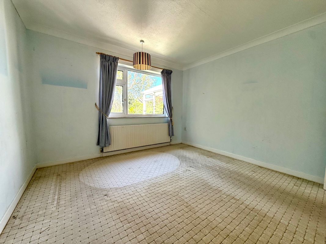 Rosebank, 70 Salhouse Road, Little Plumstead, Norwich, Norfolk, NR13 5HX