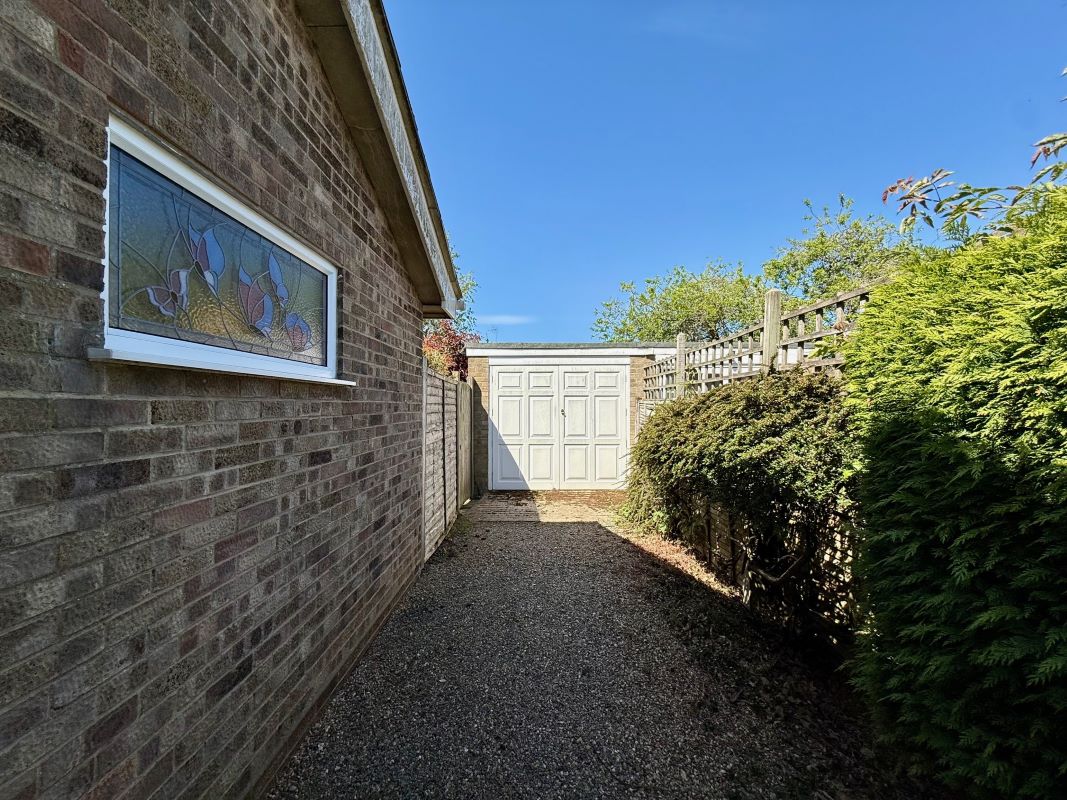 Rosebank, 70 Salhouse Road, Little Plumstead, Norwich, Norfolk, NR13 5HX