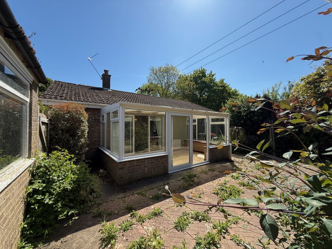 Rosebank, 70 Salhouse Road, Little Plumstead, Norwich, Norfolk, NR13 5HX