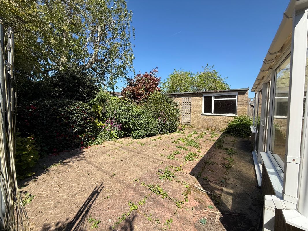 Rosebank, 70 Salhouse Road, Little Plumstead, Norwich, Norfolk, NR13 5HX