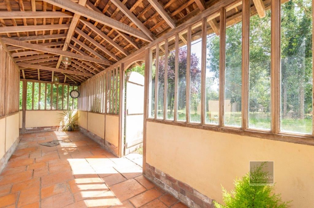 High Common Cottage, Wymondham Road, Wreningham, Norwich, Norfolk, NR16 1AY