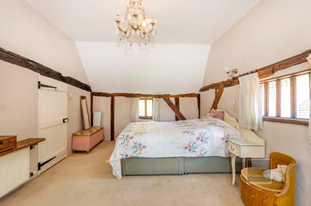 High Common Cottage, Wymondham Road, Wreningham, Norwich, Norfolk, NR16 1AY