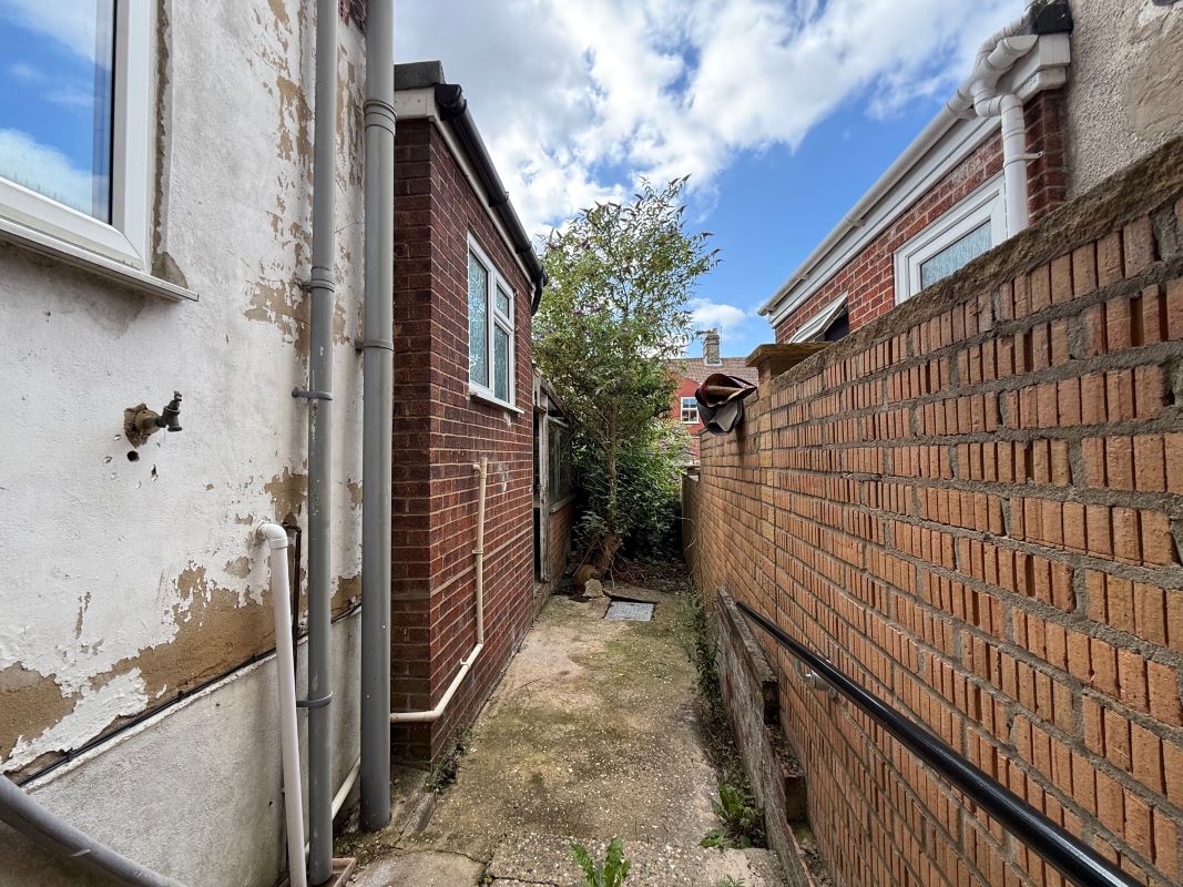 39 Churchill Road, Norwich, Norfolk, NR3 4PX