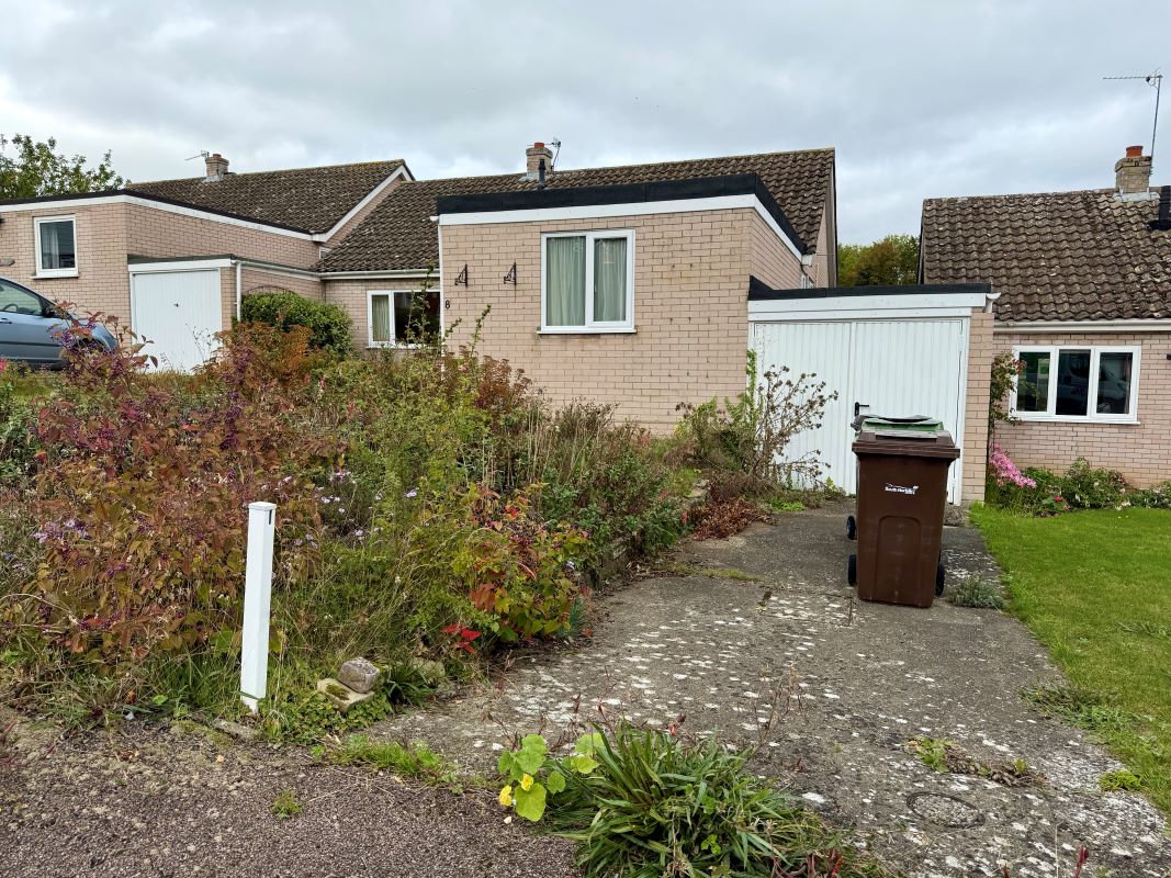 8 Hillside Close, Swardeston, Norwich, Norfolk, NR14 8DY