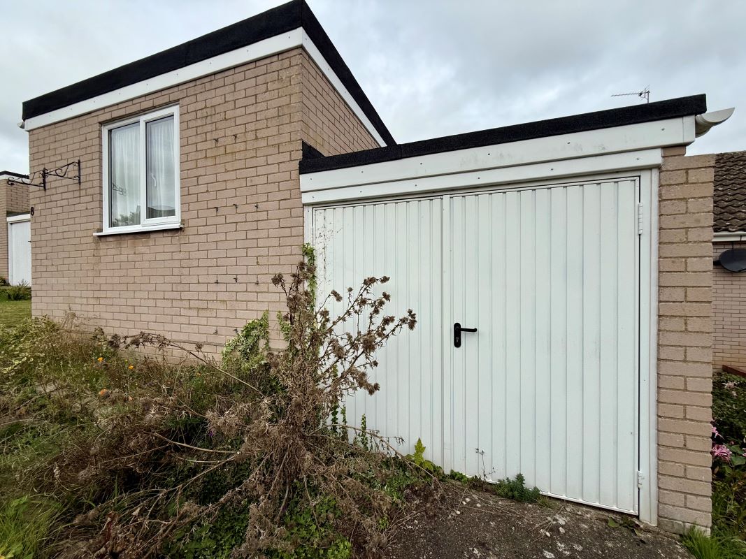 8 Hillside Close, Swardeston, Norwich, Norfolk, NR14 8DY