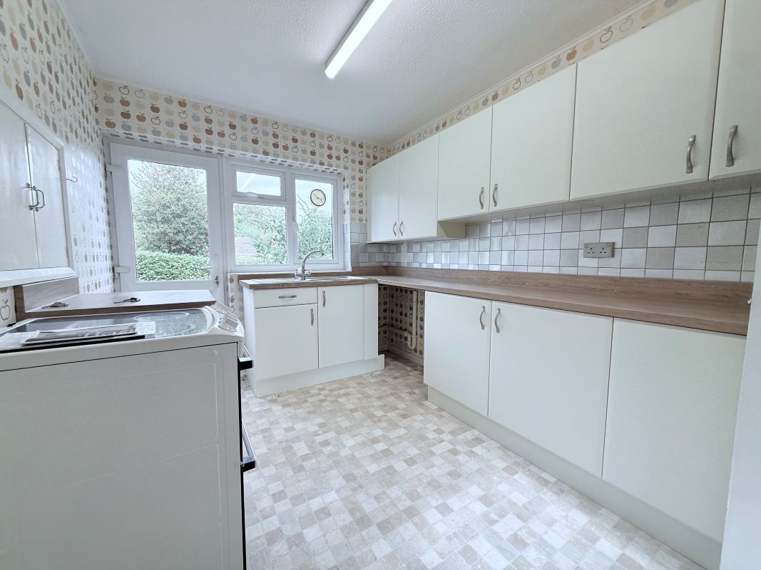 8 Hillside Close, Swardeston, Norwich, Norfolk, NR14 8DY