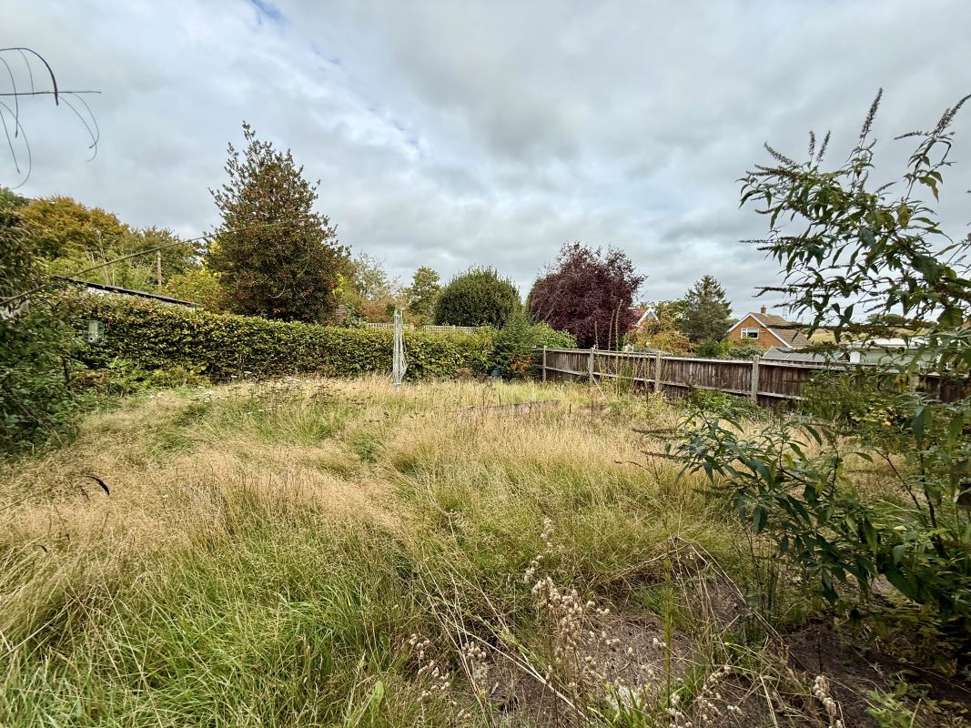 8 Hillside Close, Swardeston, Norwich, Norfolk, NR14 8DY