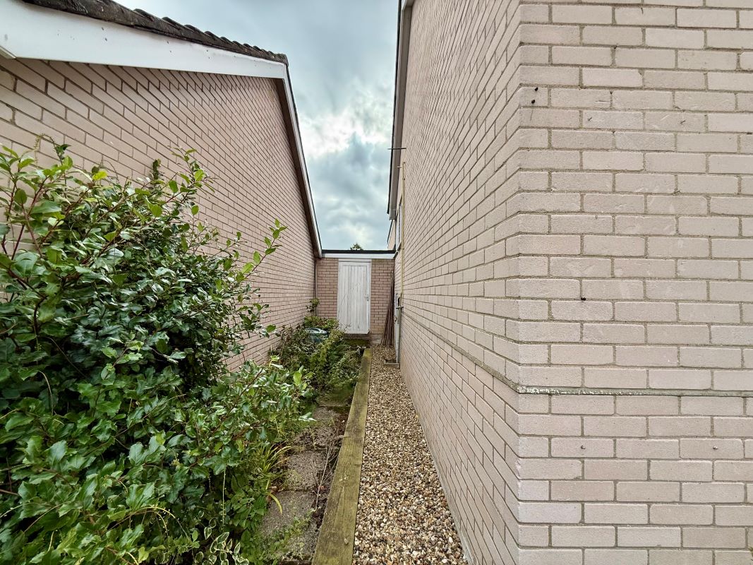 8 Hillside Close, Swardeston, Norwich, Norfolk, NR14 8DY