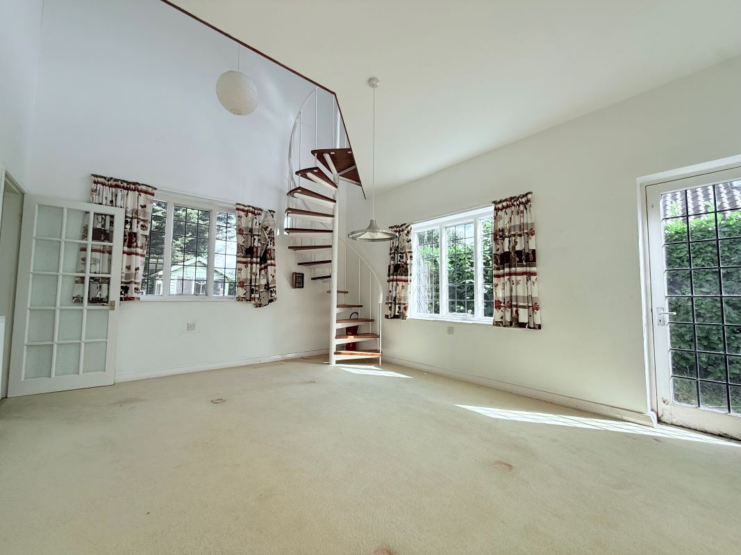 10 Strumpshaw Road, Brundall, Norwich, Norfolk, NR13 5PA