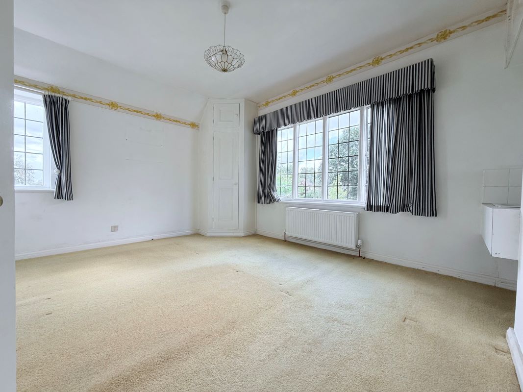 10 Strumpshaw Road, Brundall, Norwich, Norfolk, NR13 5PA