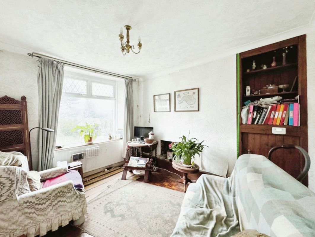 20 Heol Y Bryn, Upper Tumble, Llanelli, Dyfed, SA14 6DP