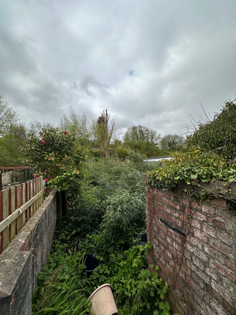 71 Cwmfelin Road, Llanelli, Dyfed, SA14 9LS