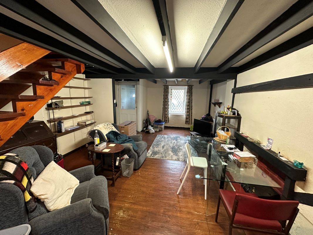 71 Cwmfelin Road, Llanelli, Dyfed, SA14 9LS