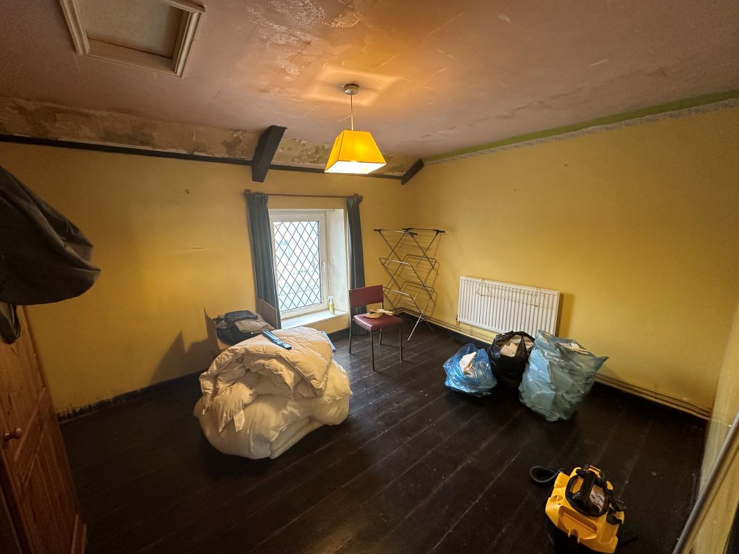 71 Cwmfelin Road, Llanelli, Dyfed, SA14 9LS