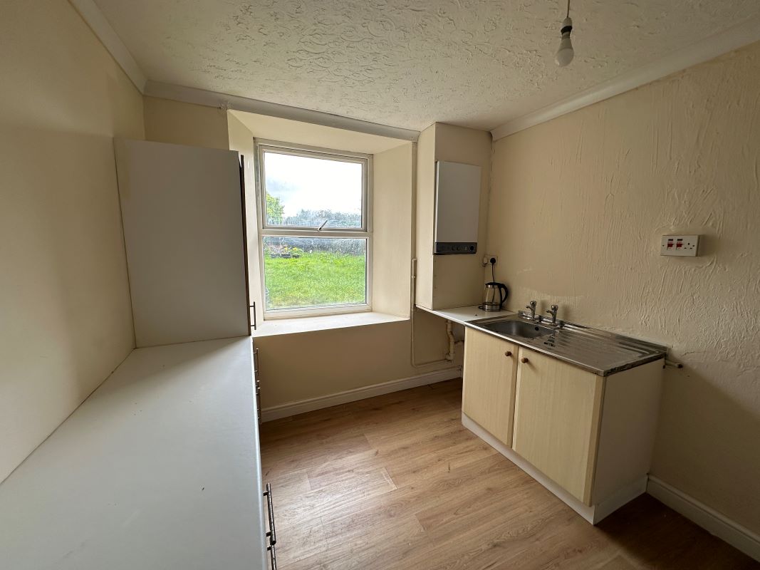 9 Glanmor Place, Llanelli, Dyfed, SA15 2RG