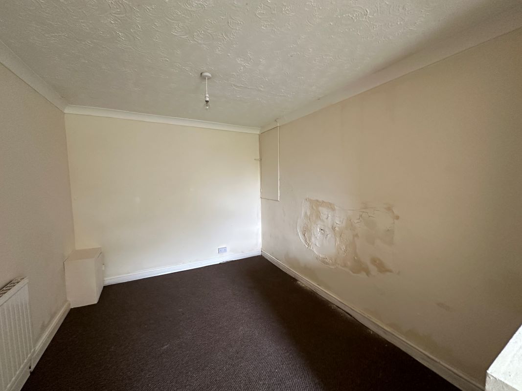 9 Glanmor Place, Llanelli, Dyfed, SA15 2RG