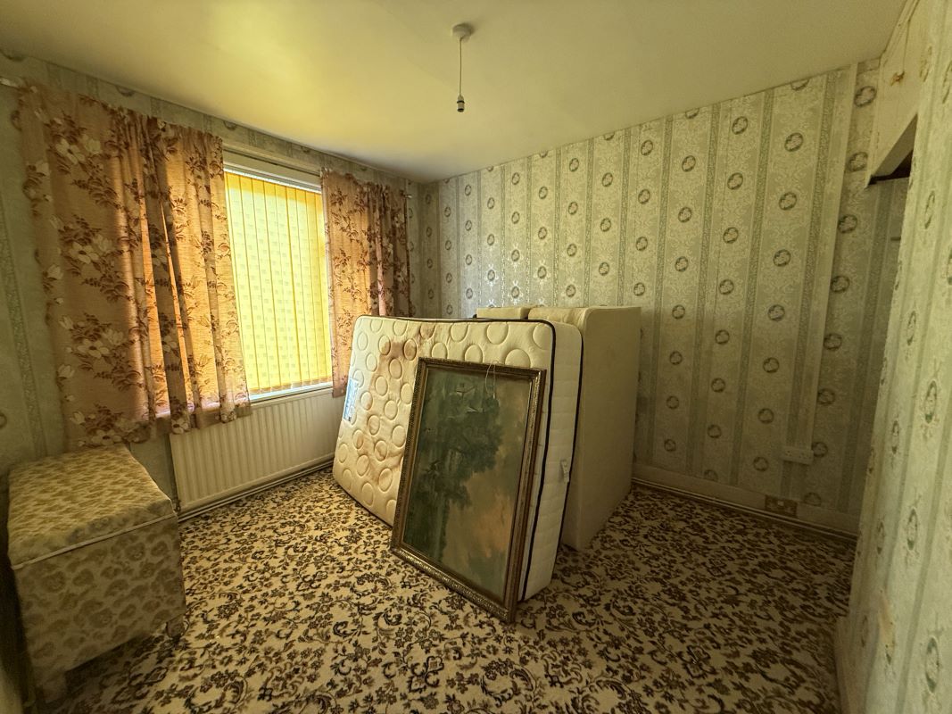 92 Glynhir Road, Pontarddulais, Swansea, West Glamorgan, SA4 8PU