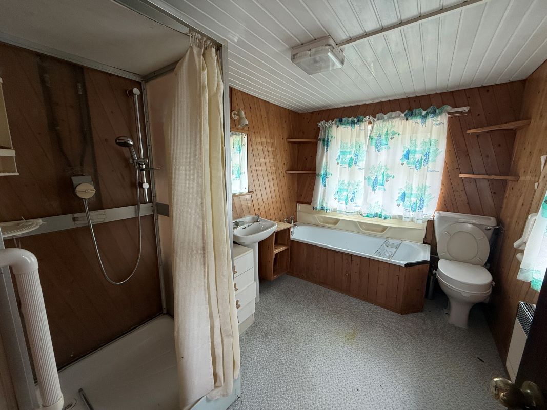 92 Glynhir Road, Pontarddulais, Swansea, West Glamorgan, SA4 8PU