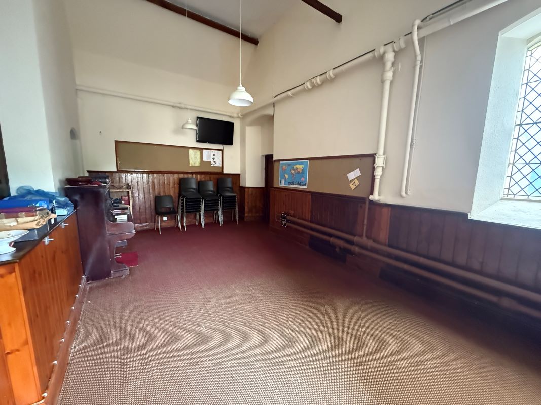 11 Eva Terrace, Ferryside, Dyfed, SA17 5TD