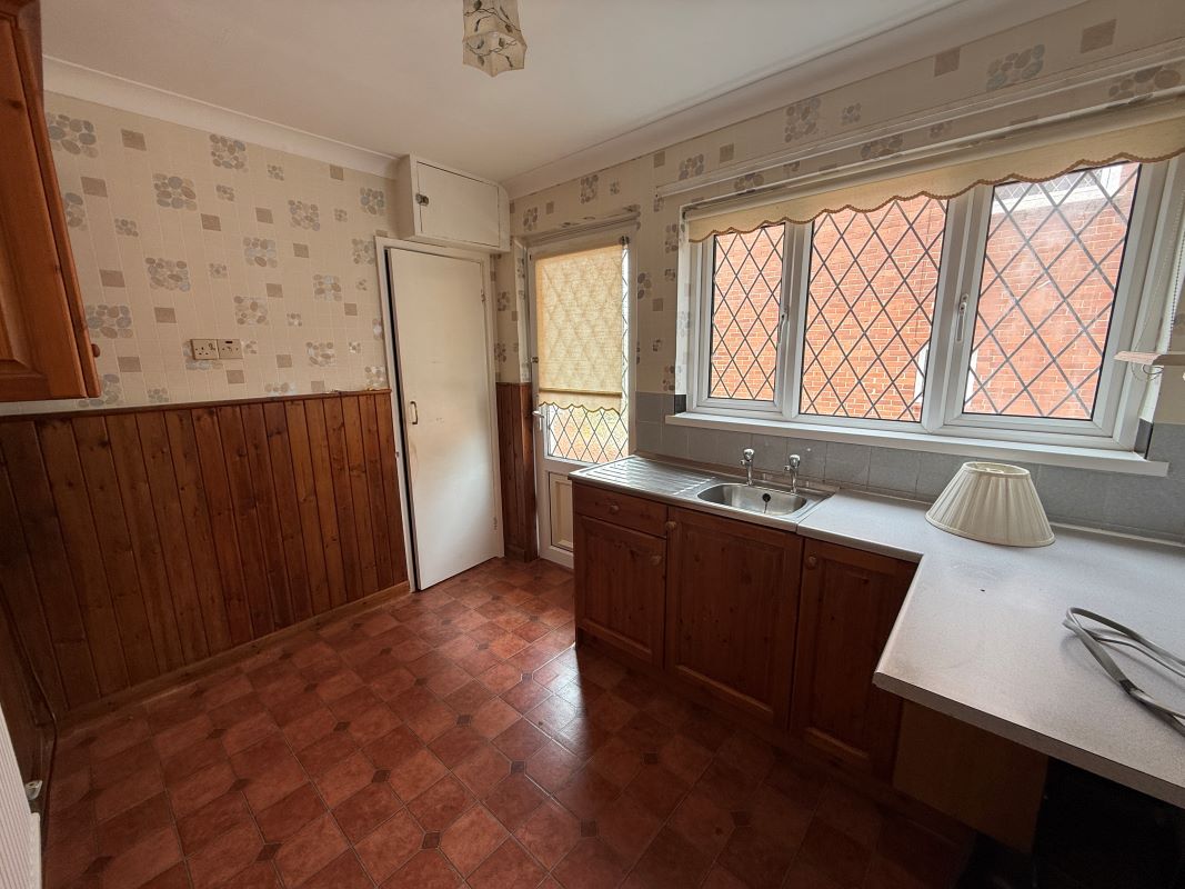 3 Dwynant, Pontyates, Llanelli, Dyfed, SA15 5RY