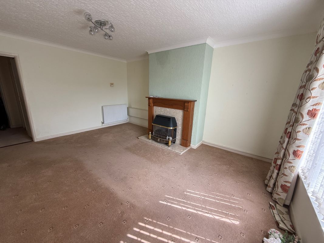 3 Dwynant, Pontyates, Llanelli, Dyfed, SA15 5RY