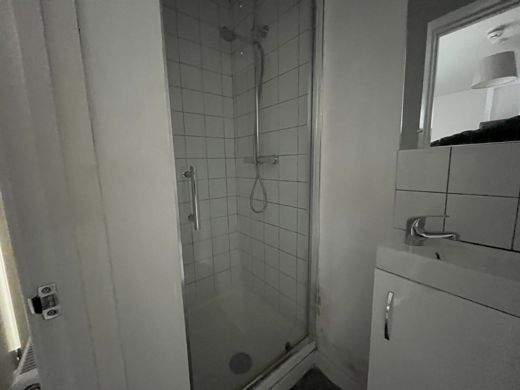 68 Pentreguinea Road, St. Thomas, Swansea, West Glamorgan, SA1 8DL