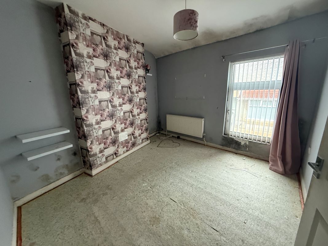 3 Phyllis Street, Cwmdu, Swansea, West Glamorgan, SA5 8HA