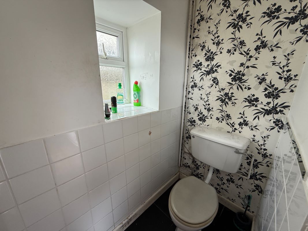 1A New Road, Grovesend, Swansea, West Glamorgan, SA4 4WE