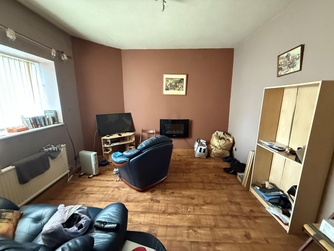 1A New Road, Grovesend, Swansea, West Glamorgan, SA4 4WE