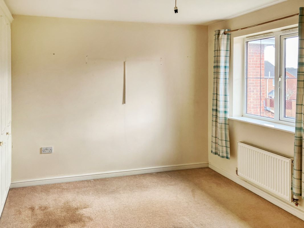 Longcliffe Close, South Yorkshire, S72 8WJ - Online Auctions